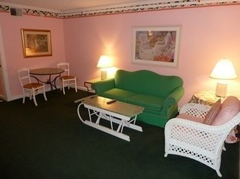 Lilac Tree Suites Макино Экстерьер фото